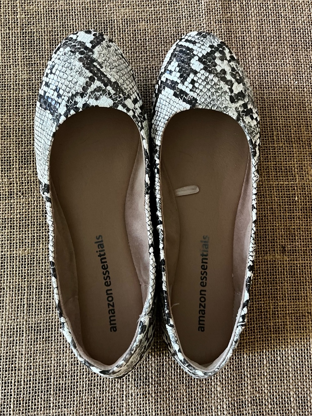 Amazon Essentials ballet flat